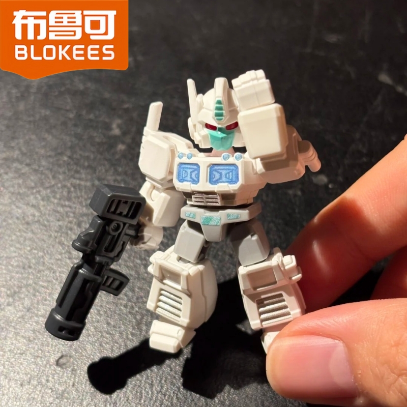 Blokees Transformers Defender  - đánh giá và giá Model Kit Optimus