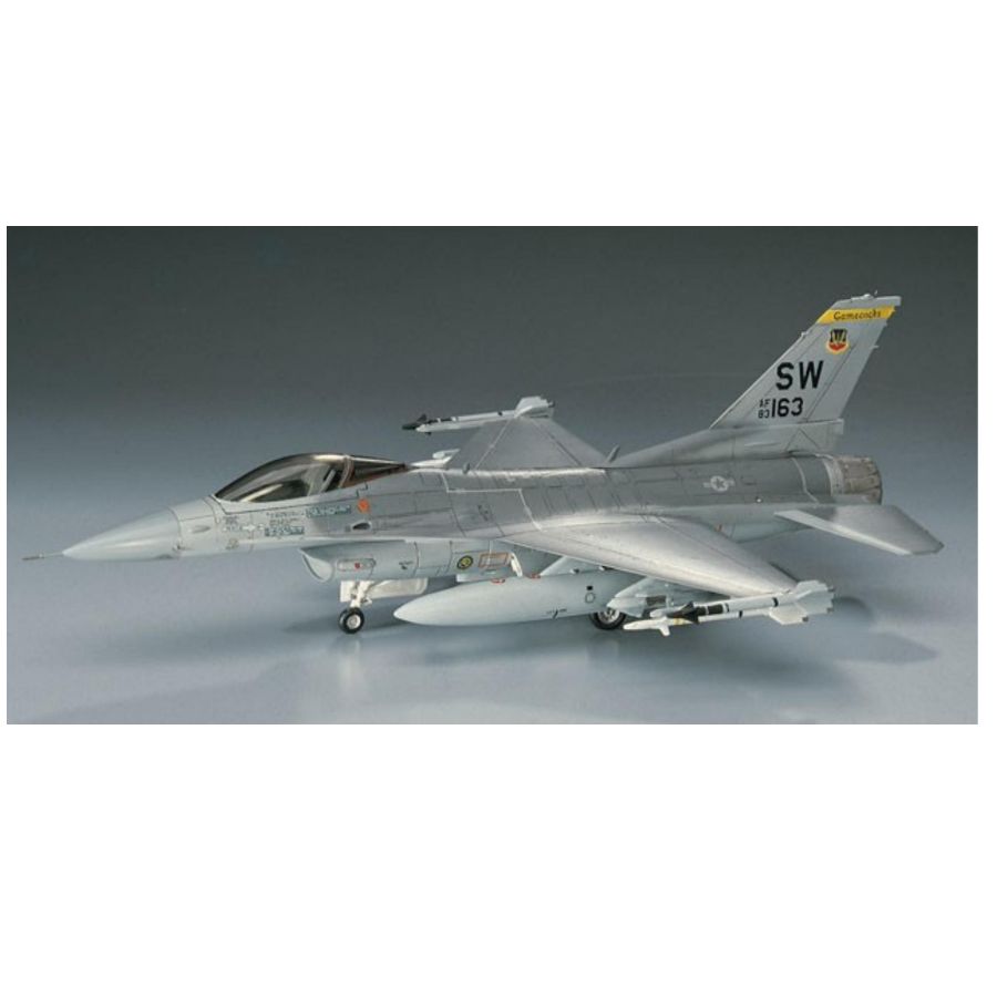 HASEGAWA HA00232 1/72 F-16C Fi - đánh giá và giá Model Kit Hasegawa