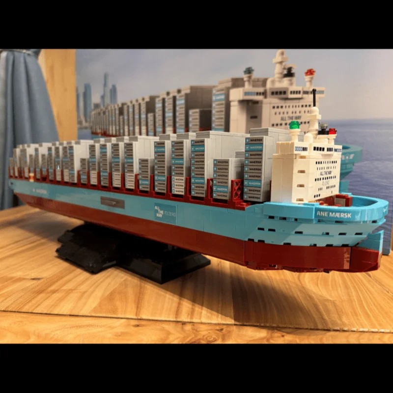 New 2026 Dual-Fuel Container V - đánh giá và giá Model Kit Ixchel